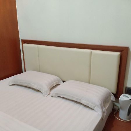 Tc Inn Business Hotel @ Seri Kembangan Esterno foto