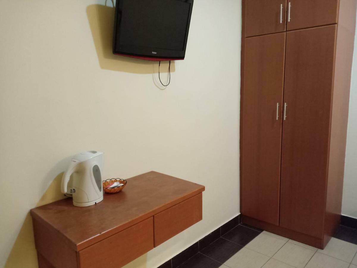 Tc Inn Business Hotel @ Seri Kembangan Esterno foto