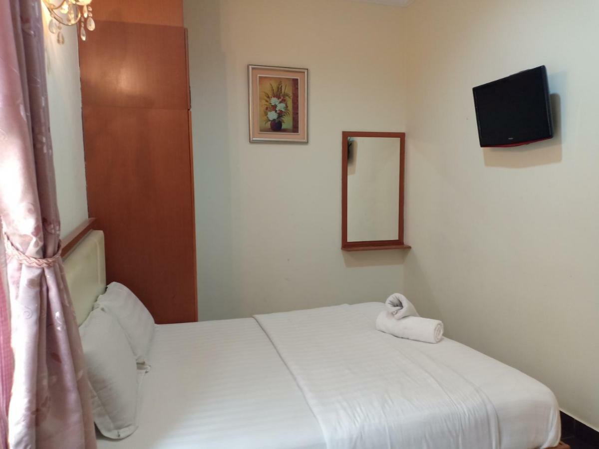 Tc Inn Business Hotel @ Seri Kembangan Esterno foto