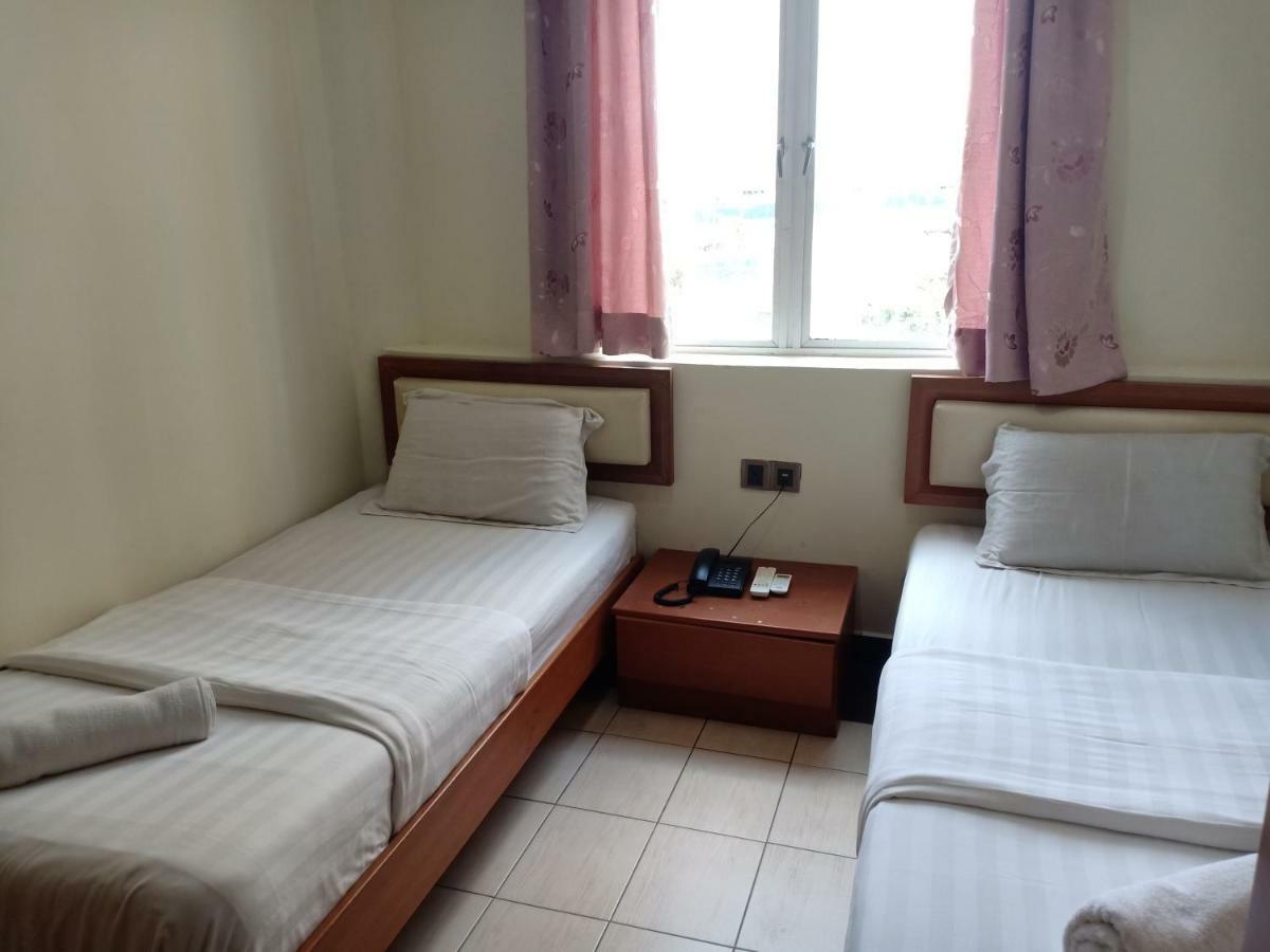 Tc Inn Business Hotel @ Seri Kembangan Esterno foto