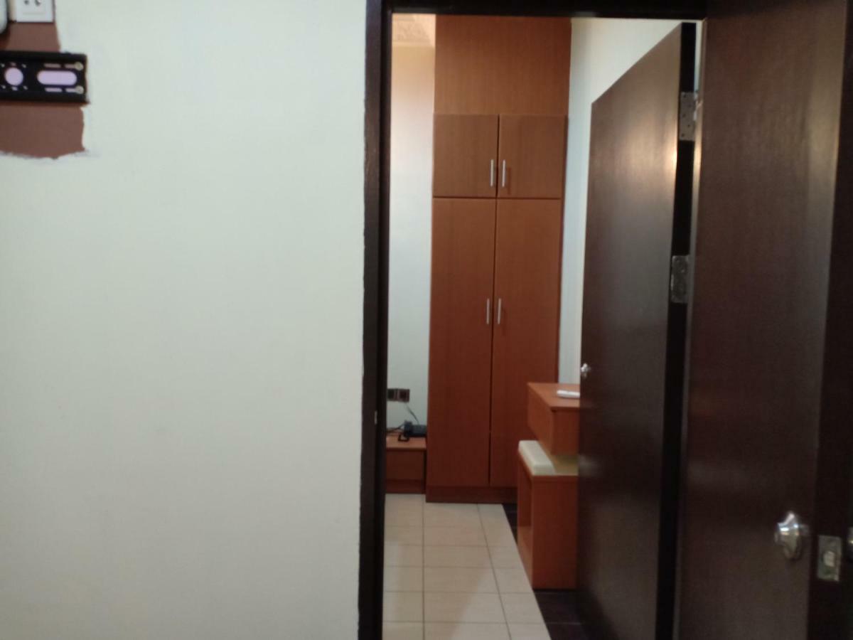 Tc Inn Business Hotel @ Seri Kembangan Esterno foto