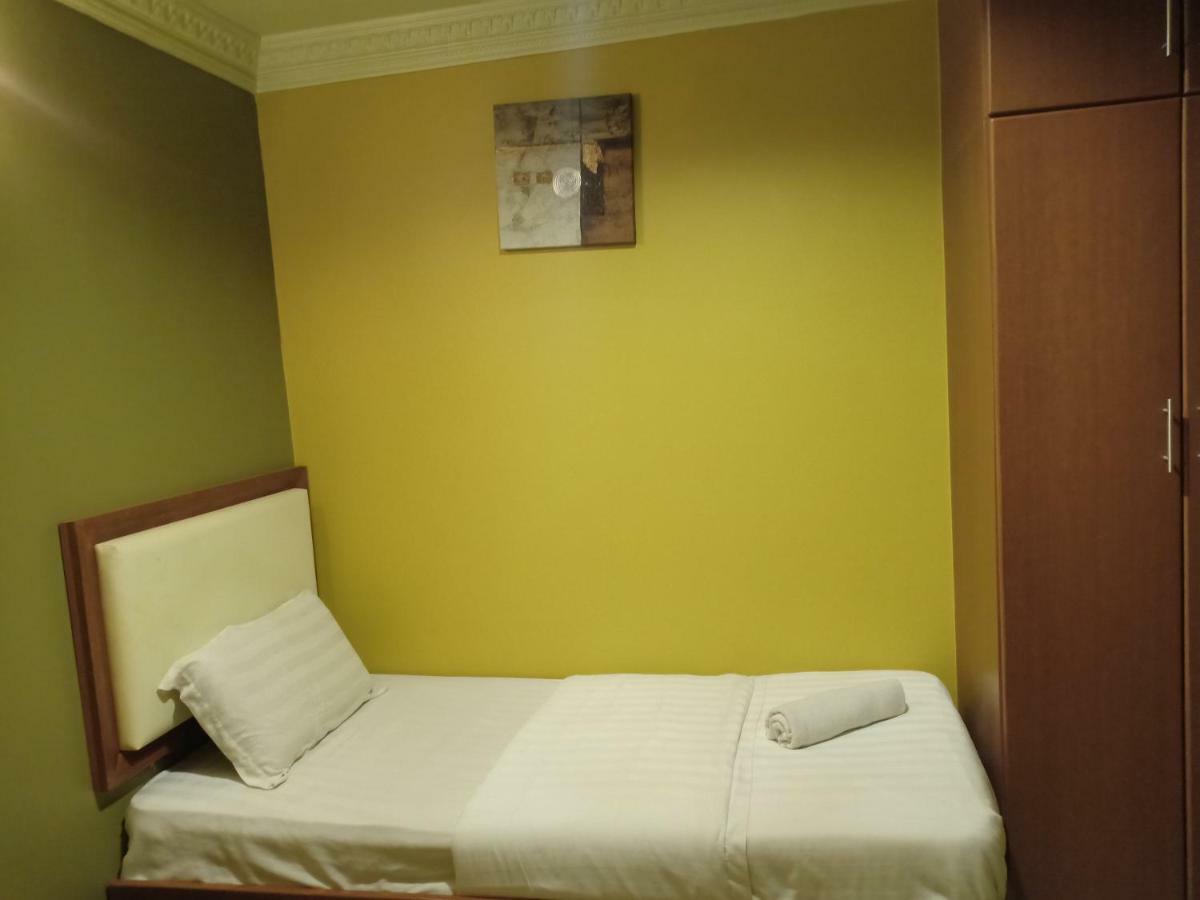 Tc Inn Business Hotel @ Seri Kembangan Esterno foto