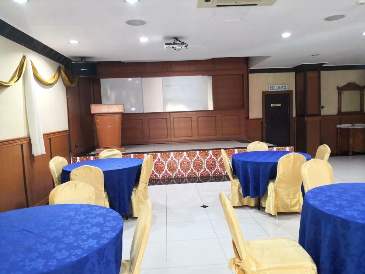 Tc Inn Business Hotel @ Seri Kembangan Esterno foto