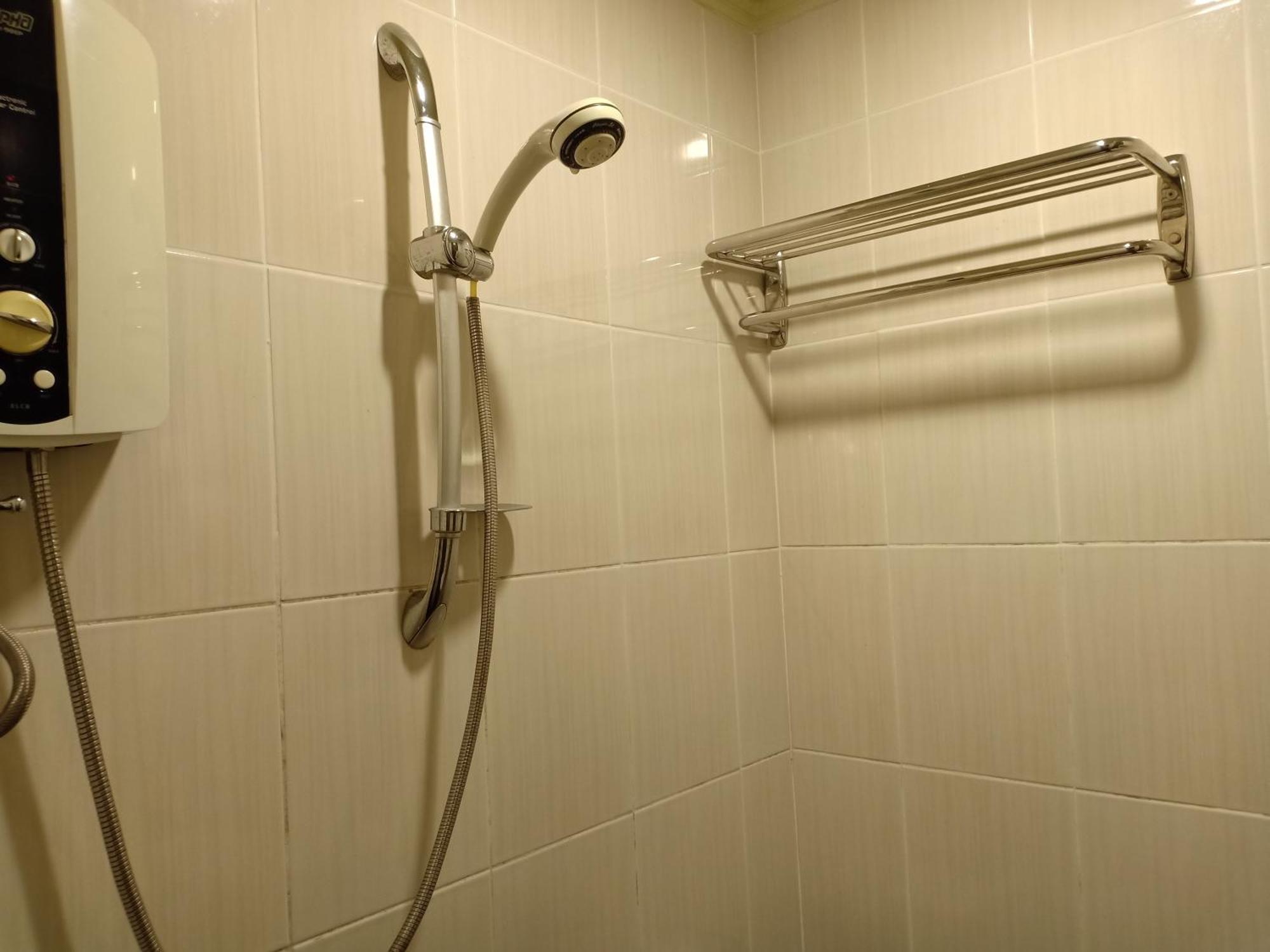 Tc Inn Business Hotel @ Seri Kembangan Esterno foto