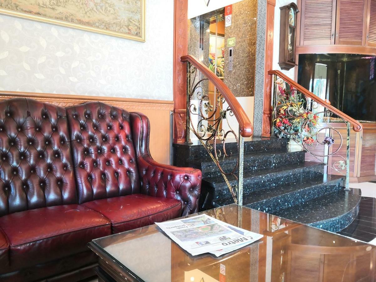 Tc Inn Business Hotel @ Seri Kembangan Esterno foto