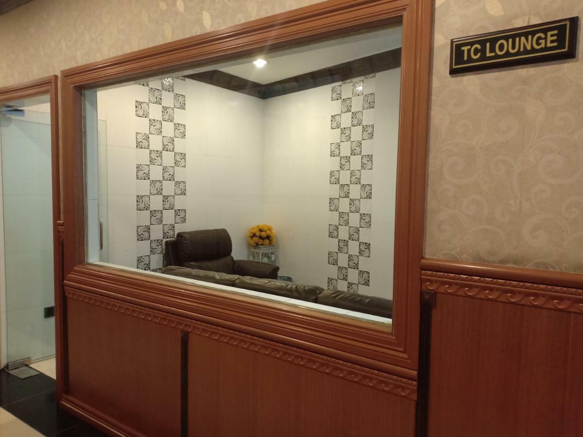 Tc Inn Business Hotel @ Seri Kembangan Esterno foto